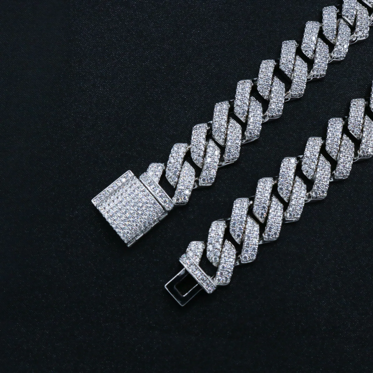 13mm Diamond Prong link Cuban Necklace - White Gold - Image 9